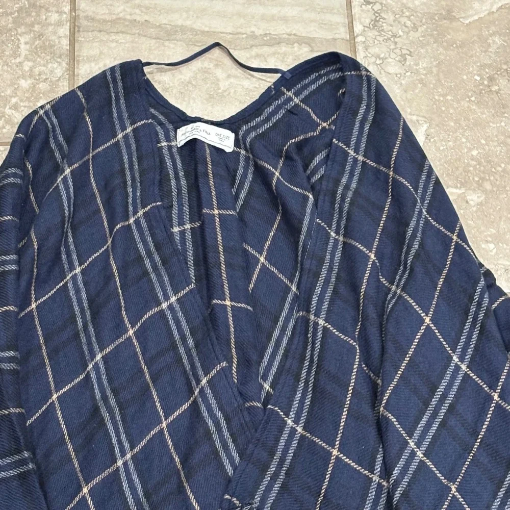 Abercrombie & Fitch Navy Blue Plaid Poncho Wrap Fringe Trim One Size